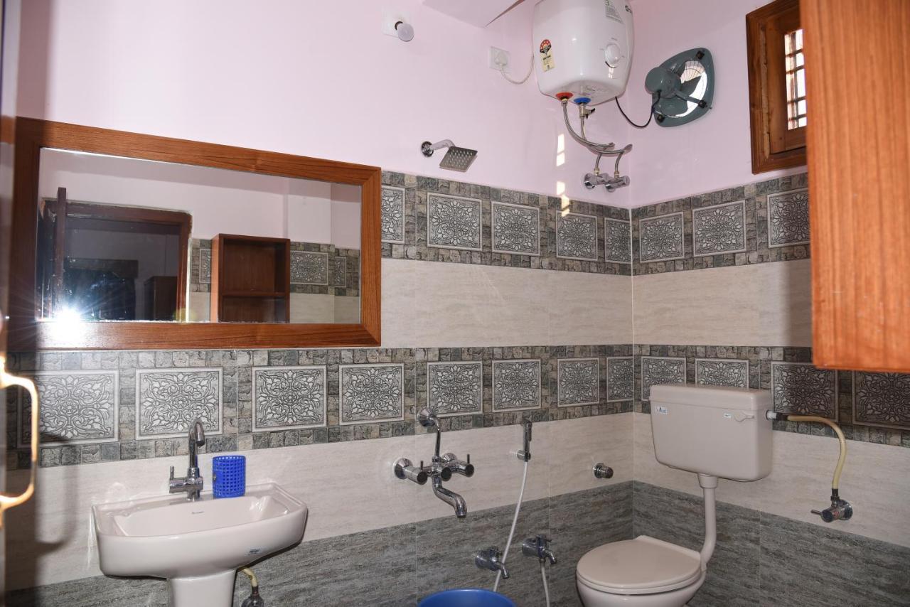 Anjani Mansion Hotell Hyderabad Eksteriør bilde