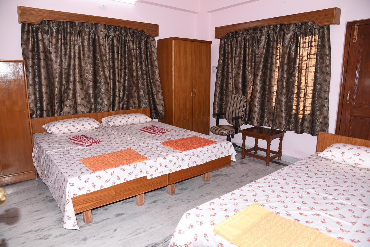 Anjani Mansion Hotell Hyderabad Eksteriør bilde